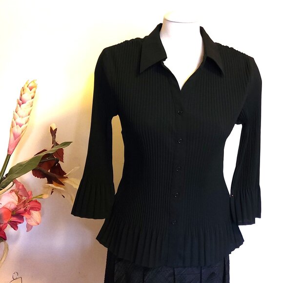 NWOT Fred David Women’s Long Sleeve Black Pleated Blouse Top Size S 6 - Picture 4 of 7